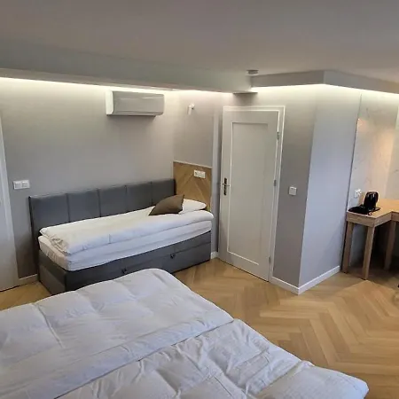 & Restauracja Wroblewscy Hotel Karniewo